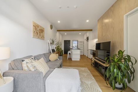 Photo of property in 6/167 Hobsonville Point Road, Hobsonville, Auckland, 0616