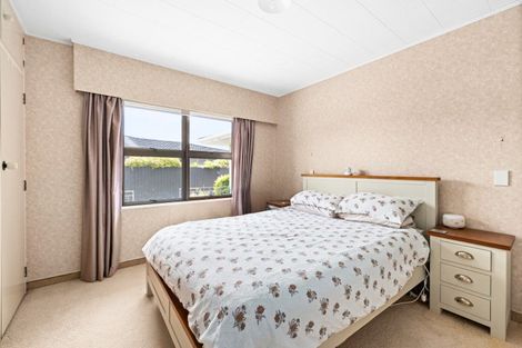 Photo of property in 34 Hammond Road, Taradale, Napier, 4112