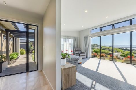 Photo of property in 14 Hill Tops Way, Stoke, Nelson, 7011