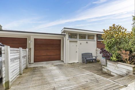 Photo of property in 59u2 Mortimer Terrace, Brooklyn, Wellington, 6021