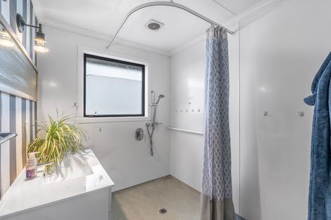 Photo of property in 8 Mackenzie Street, Winton, 9720