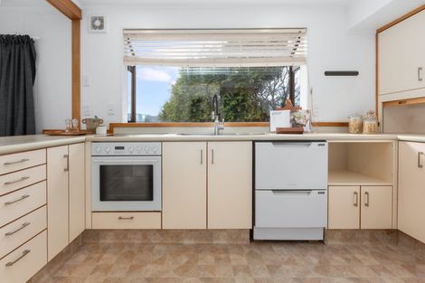 Photo of property in 25 Leeward Drive, Whitby, Porirua, 5024