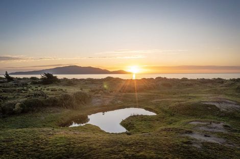 Photo of property in 168 Paetawa Road, Peka Peka, Waikanae, 5391