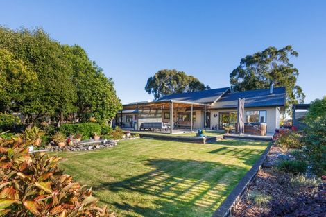 Photo of property in 34 Hazelhurst Line, Kelvin Grove, Palmerston North, 4470