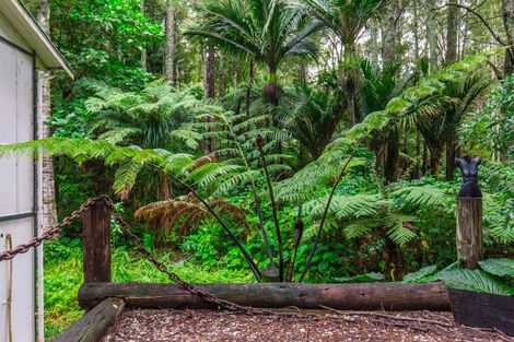 Photo of property in 796 South Titirangi Road, Titirangi, Auckland, 0604