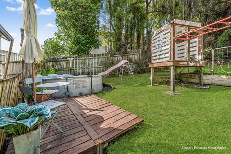 Photo of property in 6 Rautawhiri Road, Helensville, 0800
