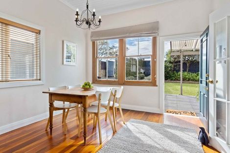 Photo of property in 229 Eskdale Road, Birkenhead, Auckland, 0626