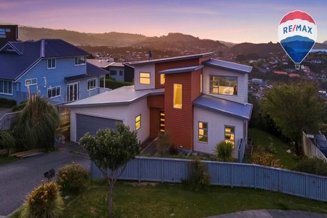 Photo of property in 137 Endeavour Drive, Whitby, Porirua, 5024