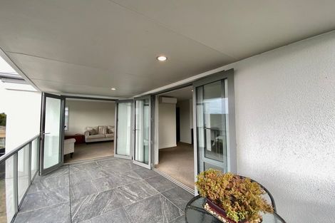 Photo of property in 5 Stoneleigh Green, Parklands, Christchurch, 8083
