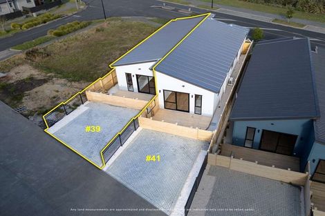 Photo of property in 39 Tributary Parade, Karaka, 2113