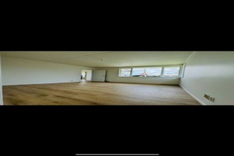 Photo of property in 28 Waione Avenue, Te Atatu Peninsula, Auckland, 0610