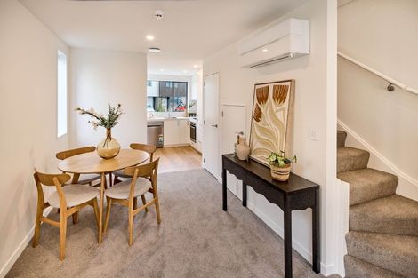 Photo of property in 11 Ara Paiwhenua, Tawa, Wellington, 5028