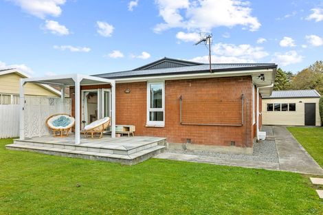 Photo of property in 21 La Perouse Place, Northcote, Christchurch, 8052