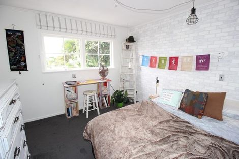 Photo of property in 11 River Road, Red Beach, 0932