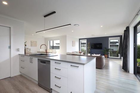 Photo of property in 66 Katania Heights, Brightwater, 7022