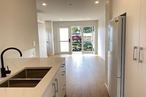 Photo of property in 9/20 James Laurie Street, Henderson, Auckland, 0612