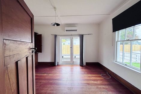 Photo of property in 5 Moa Crescent, Frankton, Hamilton, 3204
