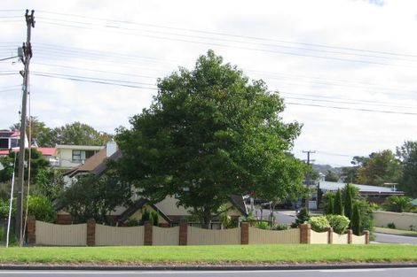 Photo of property in 1/274 East Coast Road, Forrest Hill, Auckland, 0620