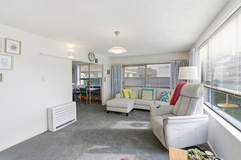 Photo of property in 2/1 Karnak Crescent, Russley, Christchurch, 8042