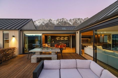 Photo of property in 8 Arran Lane, Jacks Point, Queenstown, 9371