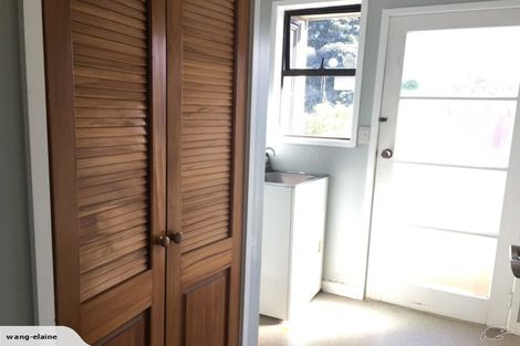 Photo of property in 1/66 Hogans Road, Glenfield, Auckland, 0629