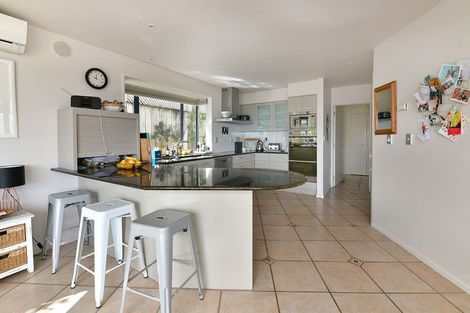 Photo of property in 13 Joydon Place, Stanmore Bay, Whangaparaoa, 0932