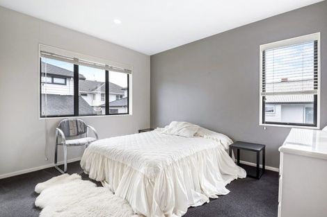 Photo of property in 2/81 Francis Street, Hauraki, Auckland, 0622