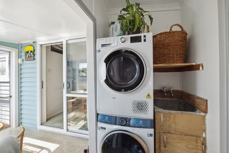 Photo of property in 10 Lear Street, Stratford, 4332