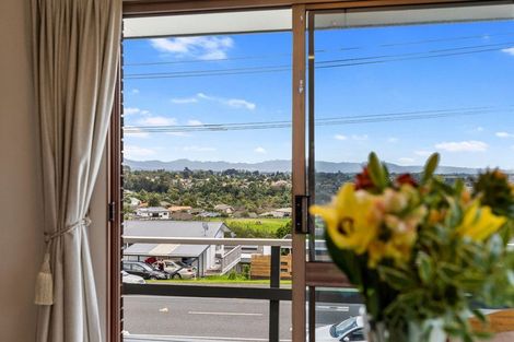 Photo of property in 130 Cambridge Road, Bethlehem, Tauranga, 3110