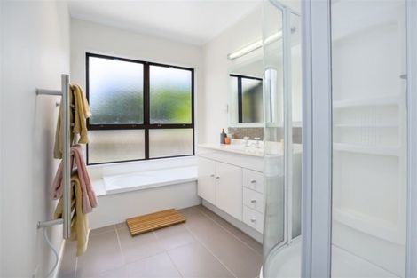 Photo of property in 77 Joseph Banks Drive, Whitby, Porirua, 5024