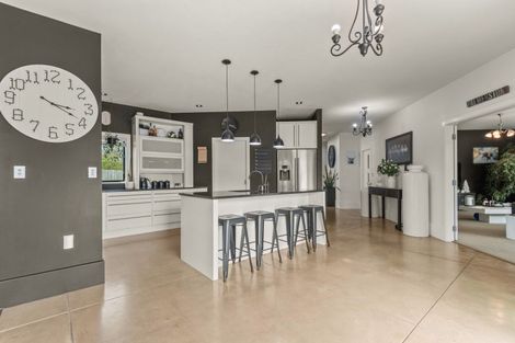 Photo of property in 6 Banksia Grove, Milson, Palmerston North, 4414