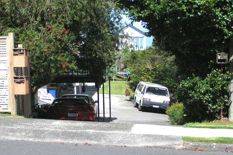 Photo of property in 1/104 Island Bay Road, Beach Haven, Auckland, 0626