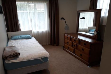 Photo of property in 17c Division Street, Riccarton, Christchurch, 8041