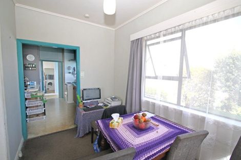 Photo of property in 6 Exeter Street, Brooklands, New Plymouth, 4310