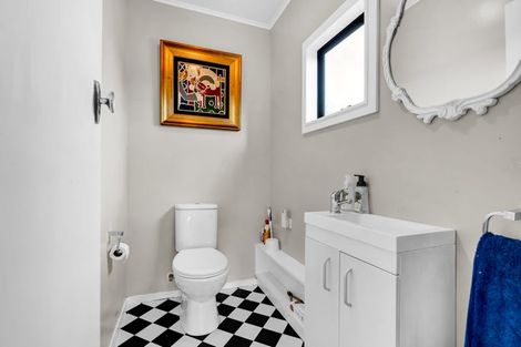 Photo of property in 67 Barrett Street, Westown, New Plymouth, 4310