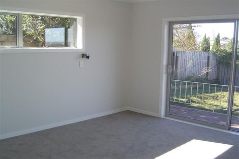 Photo of property in 8 Cheval Drive, Totara Vale, Auckland, 0629
