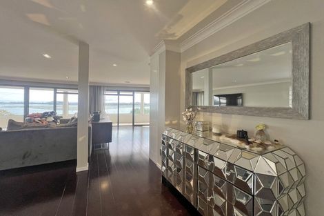 Photo of property in 2 Bucklands Beach Road, Bucklands Beach, Auckland, 2012