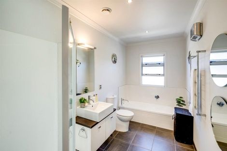 Photo of property in 21 Tasman Drive, Poraiti, Napier, 4112