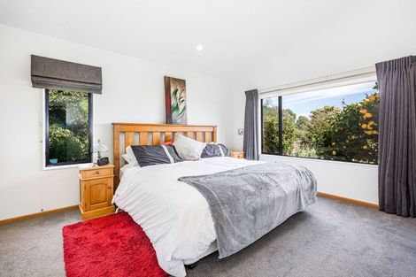 Photo of property in 8 Paremata Drive, Paremata, Porirua, 5024