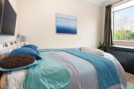 Photo of property in 11 Logan Place, Waiuku, 2123