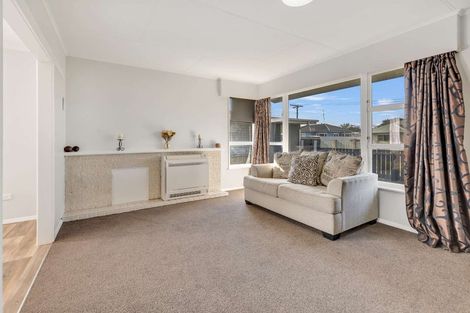 Photo of property in 2a Harris Street, Feilding, 4702