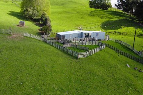 Photo of property in 38 Titoki Road, Waikanae Beach, Waikanae, 5036