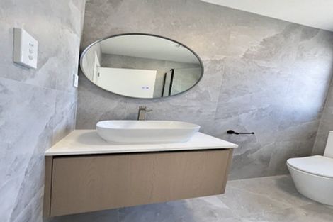 Photo of property in 130 Forrest Hill Road, Forrest Hill, Auckland, 0620