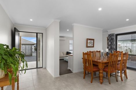 Photo of property in 294 Lakes Boulevard, Pyes Pa, Tauranga, 3112