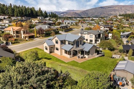 Photo of property in 74 Kings Drive, Wanaka, 9305