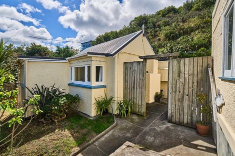 Photo of property in 48u4 Owhiro Bay Parade, Owhiro Bay, Wellington, 6023