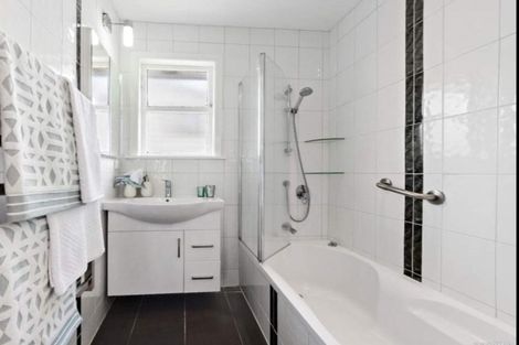 Photo of property in 1/29 Gilliam Street, New Lynn, Auckland, 0600