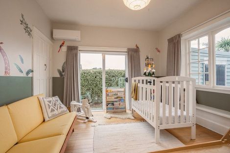 Photo of property in 58 Opawa Road, Waltham, Christchurch, 8023