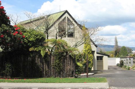 Photo of property in 74b Grand Vue Road, Kawaha Point, Rotorua, 3010