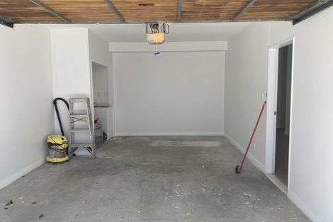 Photo of property in Victoria Town Houses, 1/219 Victoria Street, Te Aro, Wellington, 6011